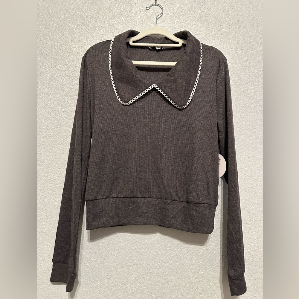 Rabbit Rose women’s sweater